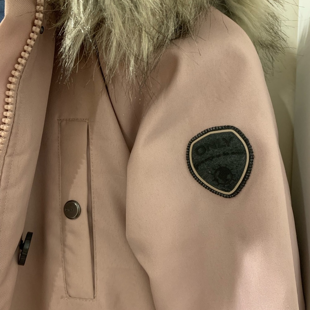 winter jacket - Picture 5 of 8